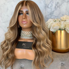 Load image into Gallery viewer, JANA  | BLEACHED KNOTS
